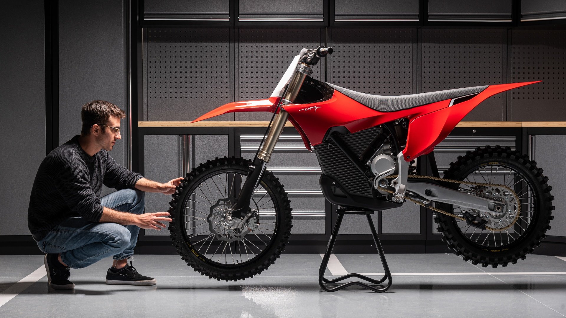 FIRST LOOK! BRAND-NEW 80-HORSEPOWER ELECTRIC DIRT BIKE, STARK VARG -  Motocross Action Magazine