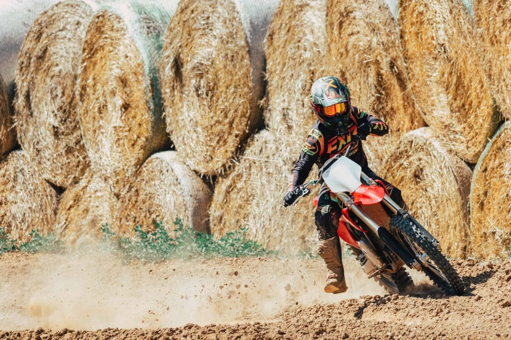 Stark Varg Electric Motocross Bike First Ride Electric Cycle Rider Stark Varg Electric Motocross Bike First Ride Electric Cycle Rider