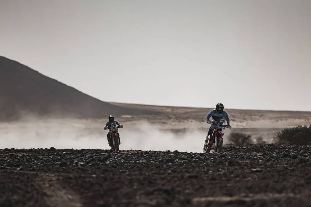 Riders in the Dakar Mission 1000 race against the clock for crucial bonus points. 