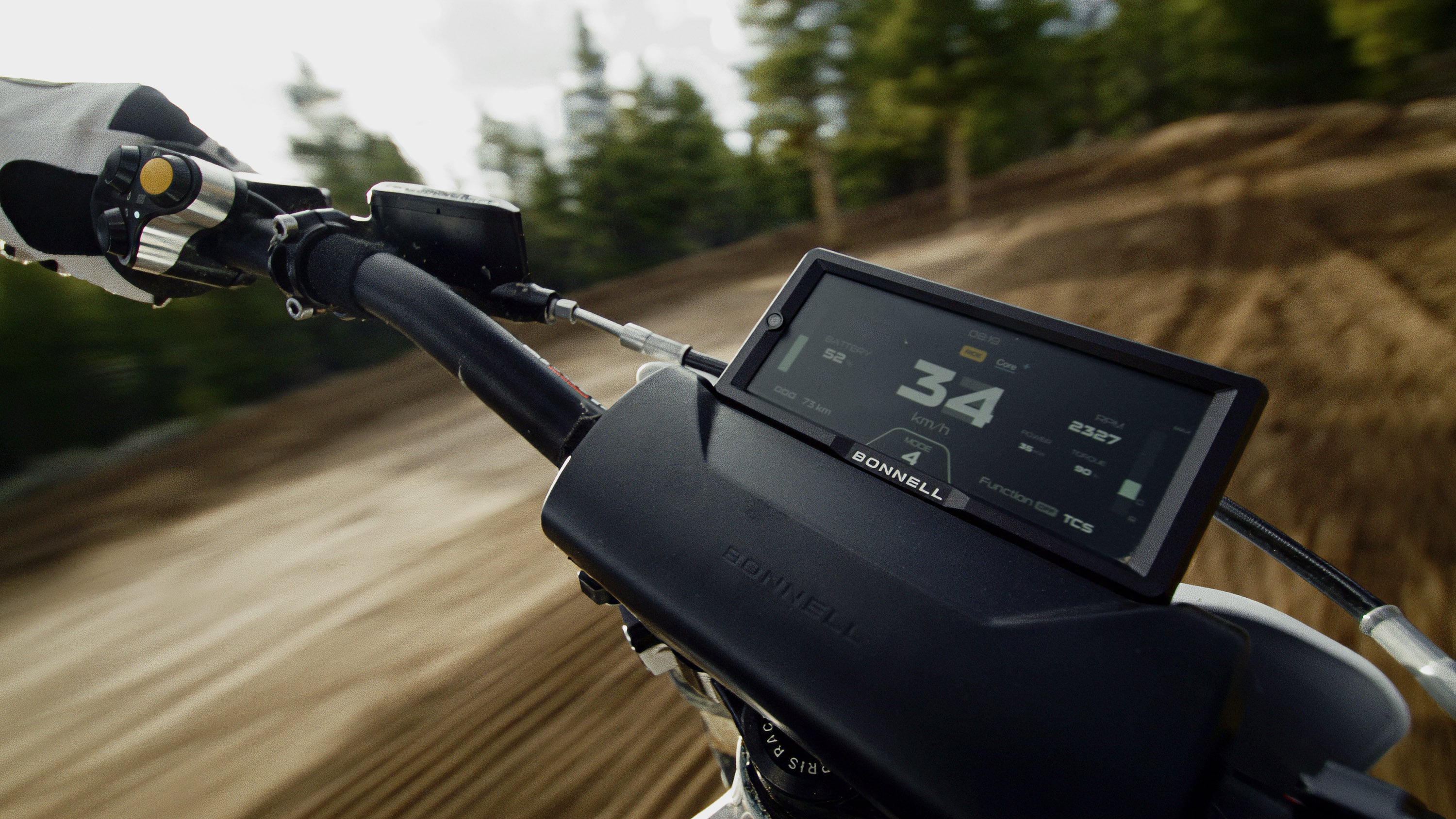 Action shot of the Bonnell 805 RX's full color dashboard.